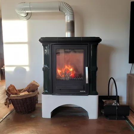 Urlaub Unterm Reetdach Auf Dem Darss Feriehus Fuhlendorf (Mecklenburg-Vorpommern)